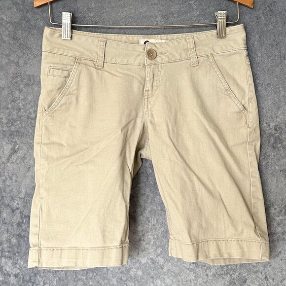 SO Pants - SO Cream Bermuda Shorts, Juniors Size 1